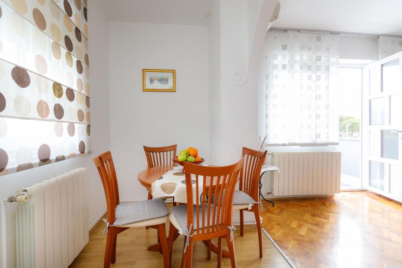 Adrijana 2 Apartment Кърк Екстериор снимка